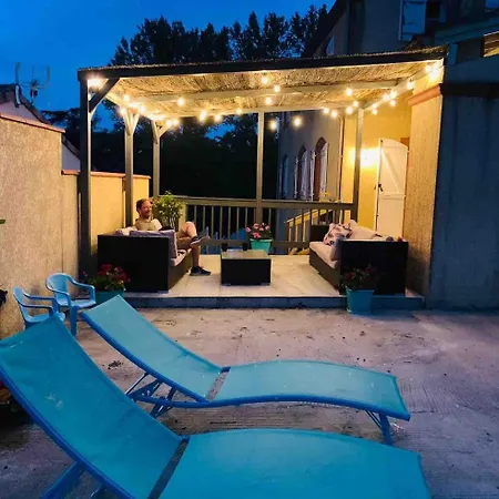 빌라 Grande Maison Avec Piscine Privee *