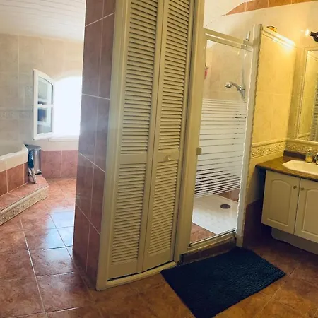 Grande Maison Avec Piscine Privee *